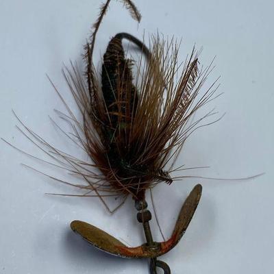 https://www.ebay.com/itm/115541109890	NW5904 ANTIQUE Fly Fishing handmade Lure - Fly 
