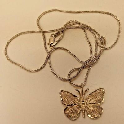RAB3045 VINTAGE 26 INCH STERLING SILVER FOXTAIL CHAIN & BUTTERFLY CHARM
