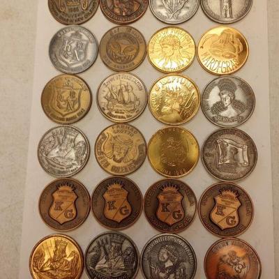 https://www.ebay.com/itm/115536323660	LAN3897 VINTAGE LOT OF 24 BRONZE MARDI-GRAS DOUBLOONS
