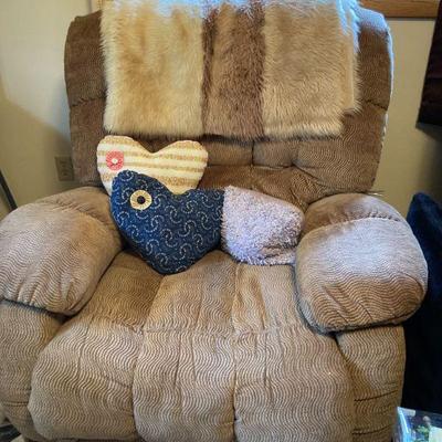 1 of 2 matching recliners