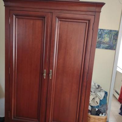 Ethan Allen Wardrobe 