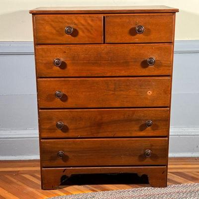 AMERICAN COUNTRY DRESSER  |  Two drawers over four full width drawers - l. 33.5 x w. 18.5 x h. 45 in.

