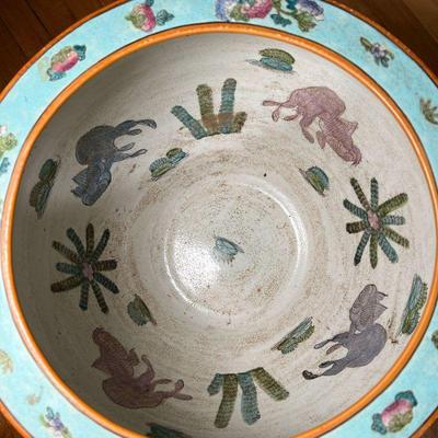 CHINESE "FISH BOWL" JARDINIERE  |  Large enameled porcelain Chinese planter / pot decorated with butterflies among flowers on a...