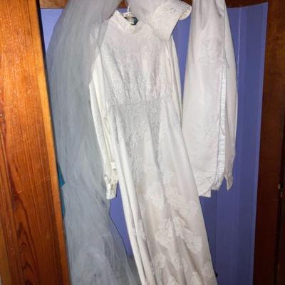 Vintage wedding dress