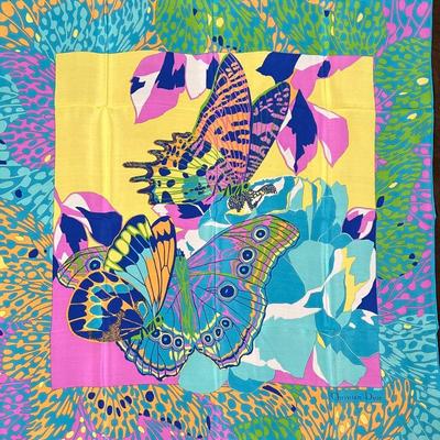 DIOR SILK SCARF  |
Christian Dior 100% silk scarf with colorful butterfly pattern - l. 30 x w. 30 in.