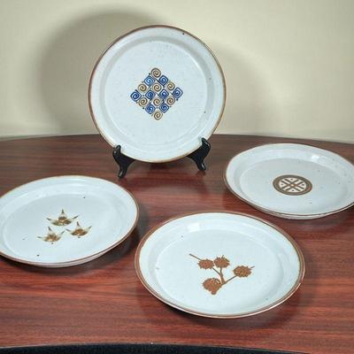 (4pc) DANSK CERAMIC PLATES  |  
Dansk Danish designs - dia. 10 in.
