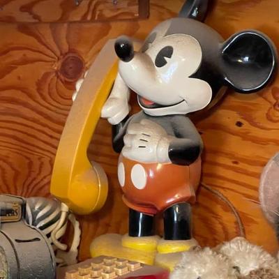 Mickey Mouse telephone