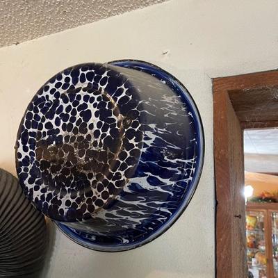 Enamel ware 