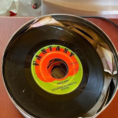 Records / 45s