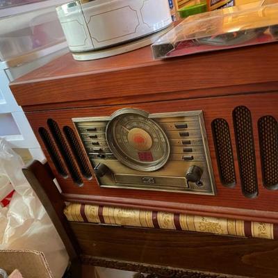 Radio / record player