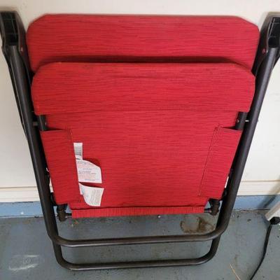 camp or pool chair