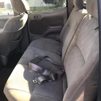 $9,000 Toyota Tacoma 2002
92K miles