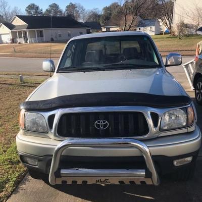 $9,000 Toyota Tacoma 2002
92K miles