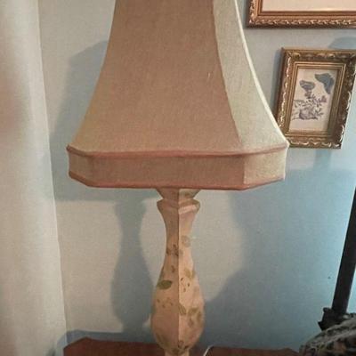 table lamp w/shade