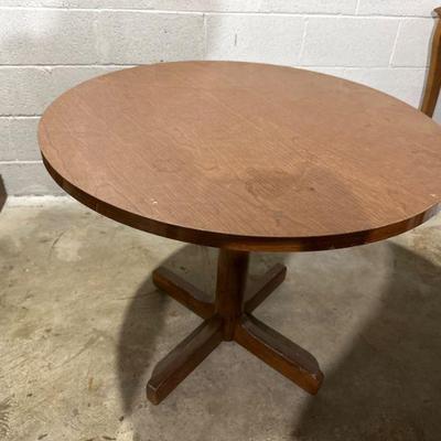 Round Table