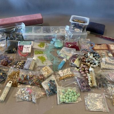 Assorted Jewelry Beads