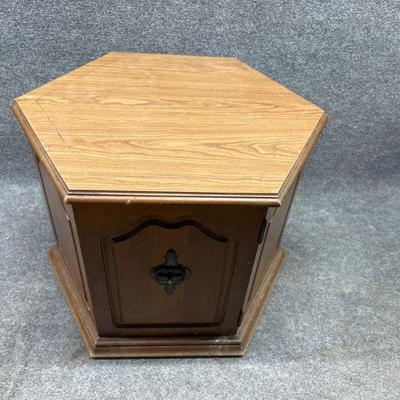 Hexagon Table