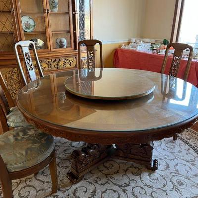 This table and chairs came all the way from Panama.
