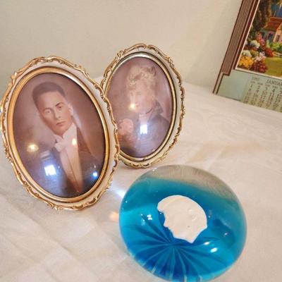 JFK vintage Paperweight, Antique Photos