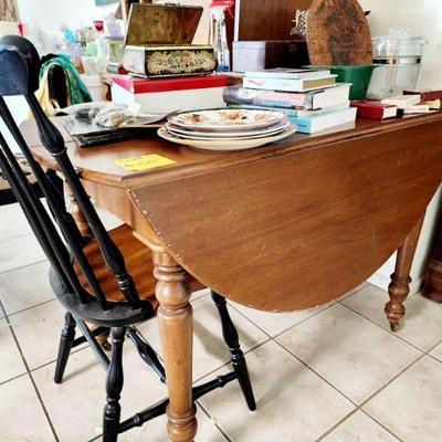 Antique Drop Leaf Table one leaf