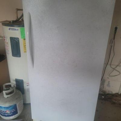 Upright freezer, it works