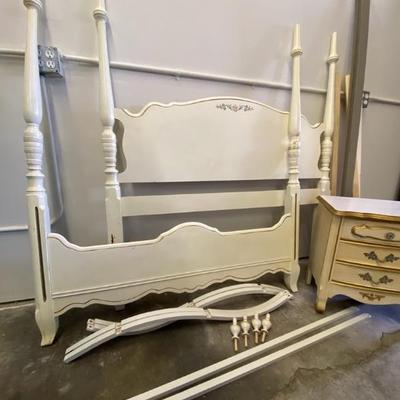 French Provincial Furniture 