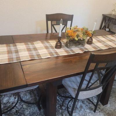 Dining room table and four chairs