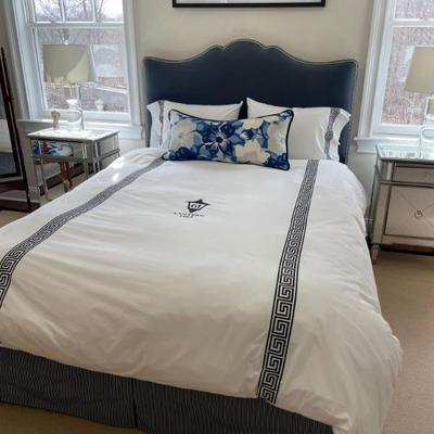Nail Button Notched Upholstered Panel Queen Bed