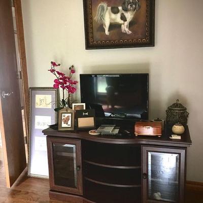 TV with Roku