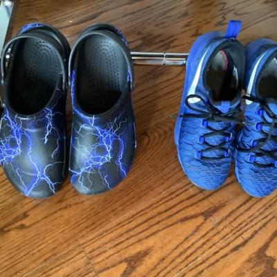 Homeowner pulled blue crocs