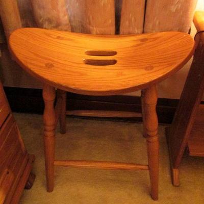 Oak saddle bench