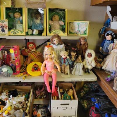 Cabbage patch kid dolls