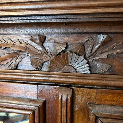 Bookcase Detail