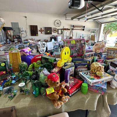 Estate sale photo