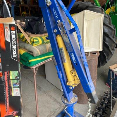 Pick up truck lift