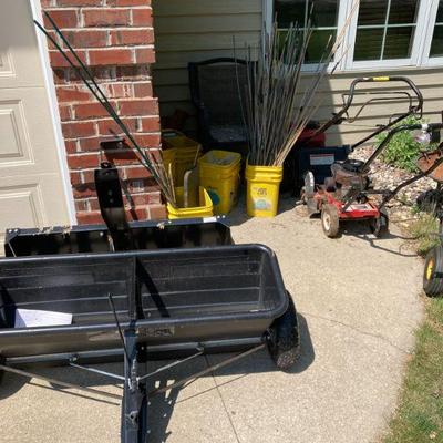 Lawn aerator 