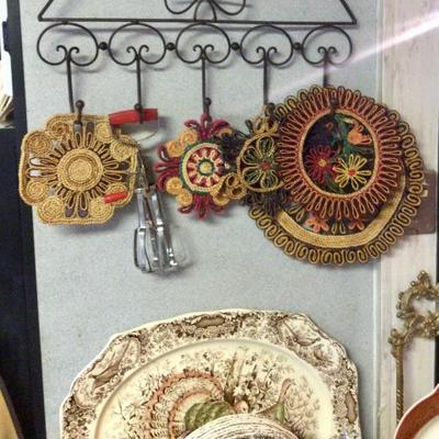 Hot dish holders