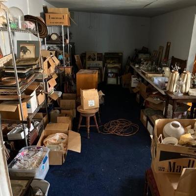 Estate sale photo