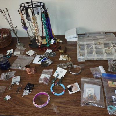 Costume Jewelry (Only a few items left)