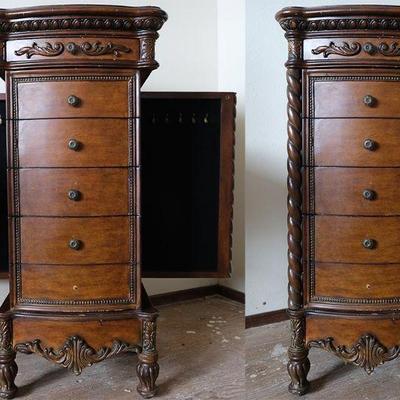40" Jewelry Cabinet. Someone will be on Monday to look at it.