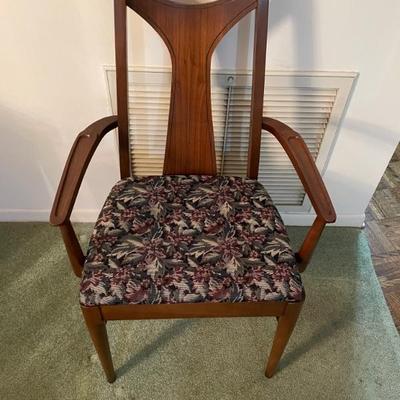 Kent Coffey Perspecta Dining Room Table with leaf and 8 chairs.  In excellent condition.  Available for pre-sale.  Call (813) 690-4306.