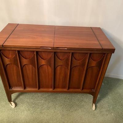 Kent Coffey Perspecta bar cart.  In excellent condition.  Available for pre-sale.  Call (813) 690-4306.