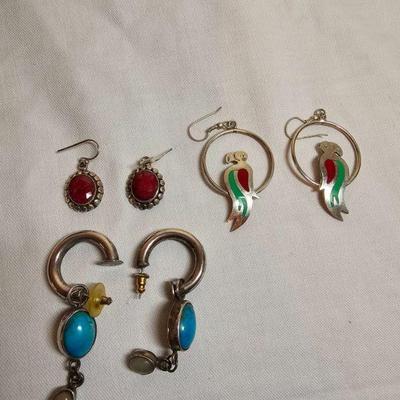 https://www.auctionninja.com/stress-free-estate-services-llc/sales/details/giant-nh-coast-estate-gold-silver-and-costume-jewelry-auction-...