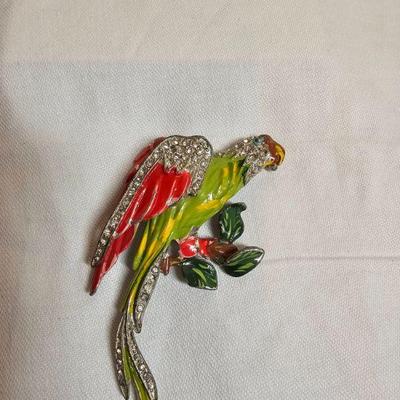 https://www.auctionninja.com/stress-free-estate-services-llc/sales/details/giant-nh-coast-estate-gold-silver-and-costume-jewelry-auction-...