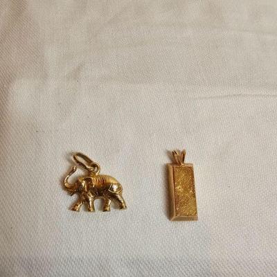 https://www.auctionninja.com/stress-free-estate-services-llc/sales/details/giant-nh-coast-estate-gold-silver-and-costume-jewelry-auction-...