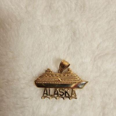 https://www.auctionninja.com/stress-free-estate-services-llc/sales/details/giant-nh-coast-estate-gold-silver-and-costume-jewelry-auction-...