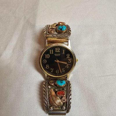 https://www.auctionninja.com/stress-free-estate-services-llc/sales/details/giant-nh-coast-estate-gold-silver-and-costume-jewelry-auction-...