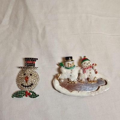https://www.auctionninja.com/stress-free-estate-services-llc/sales/details/giant-nh-coast-estate-gold-silver-and-costume-jewelry-auction-...