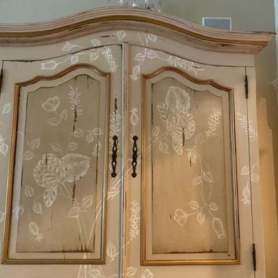 EstateSalesByOlga in Franklin Lakes Estate Sale