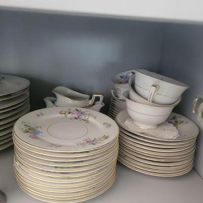 HENRICH China set 
H & Co Selb
Bavaria Germany